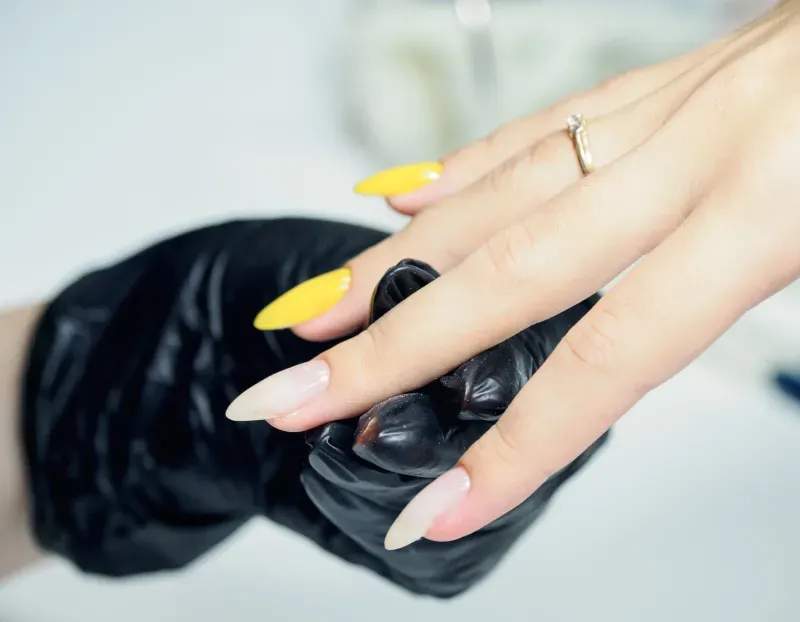 Luna Studio Uñas 9
